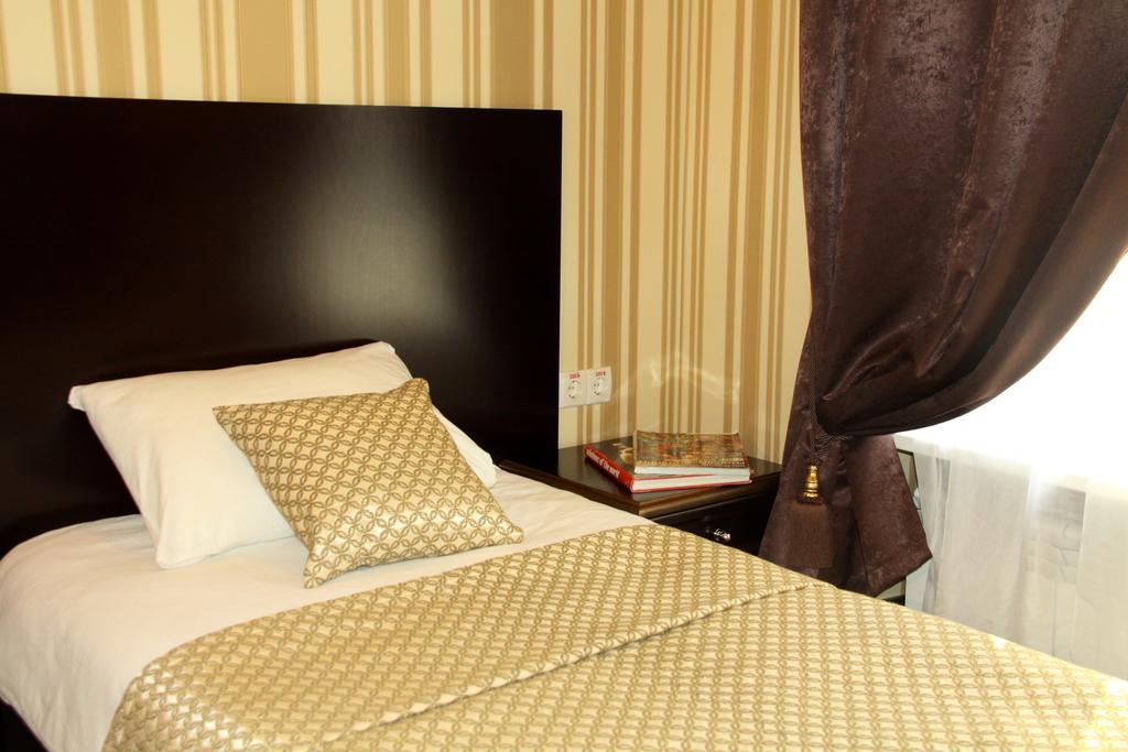 Hotel Business Apartments Dnipro Room photo